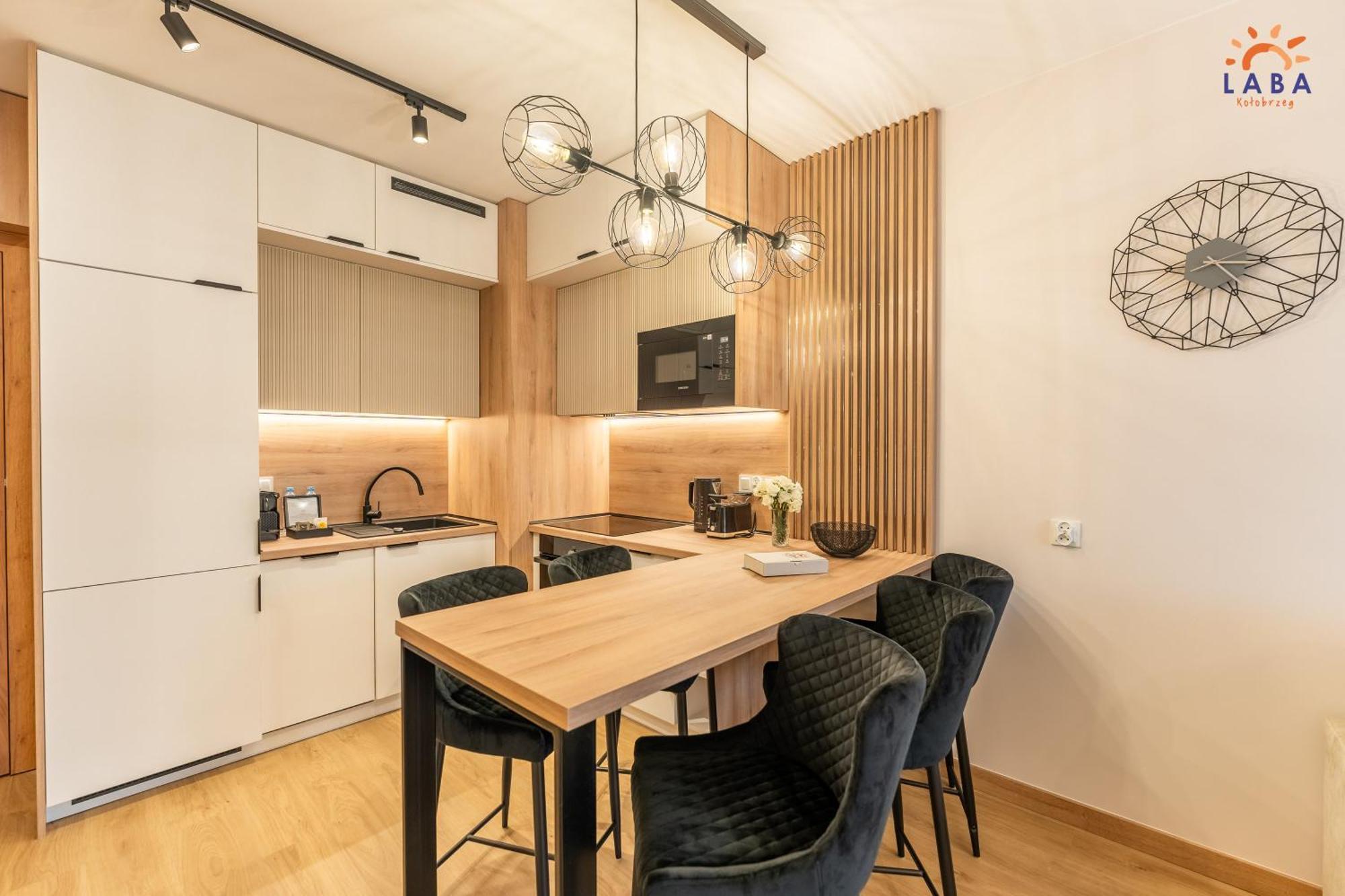Laba Kolobrzeg Apartamenty Kasprowicza 20C Parking Basen Fitness Bawialnia W Cenie, Parkplatz Schwimmbad Fitness Spielzimmer Im Preis Exterior photo